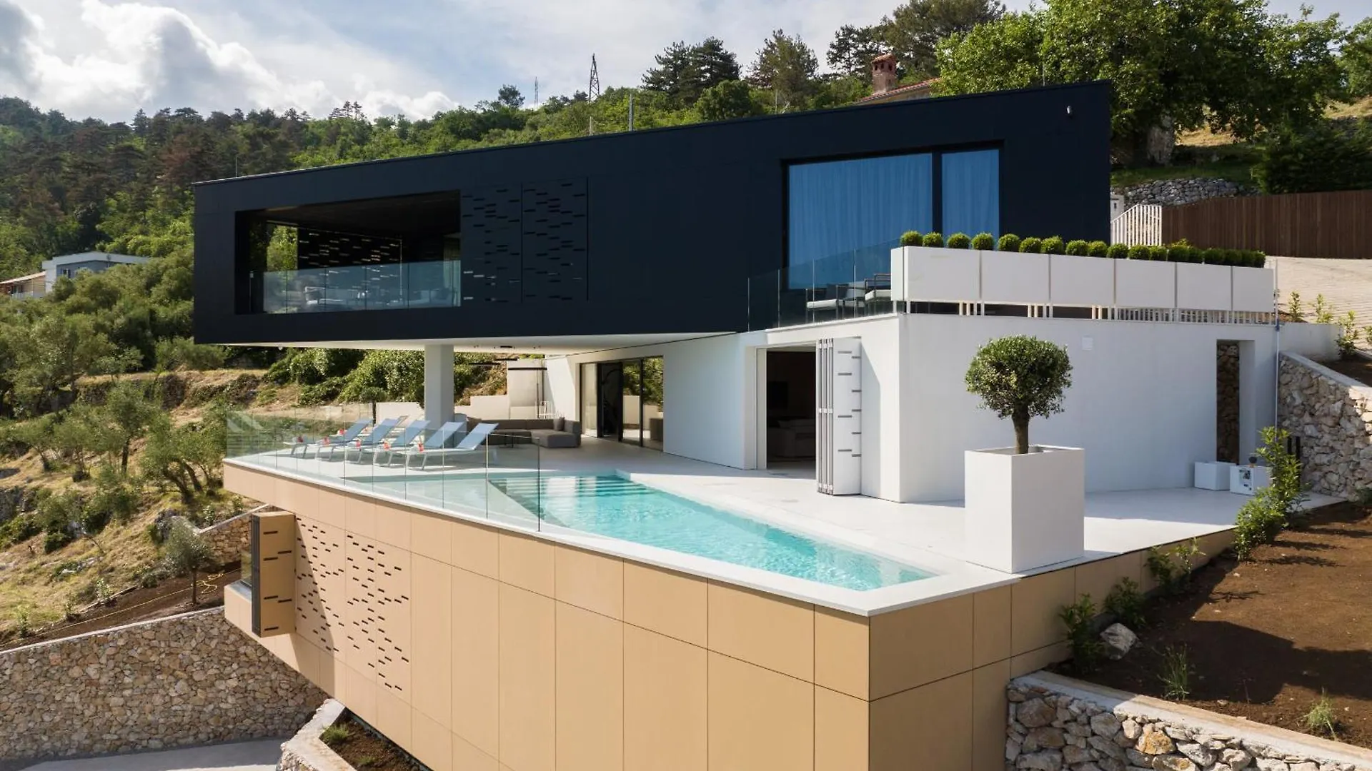 Villa 3,0 Near Opatija For 8 People With Indoor And Outdoor Pool & Wellness location
