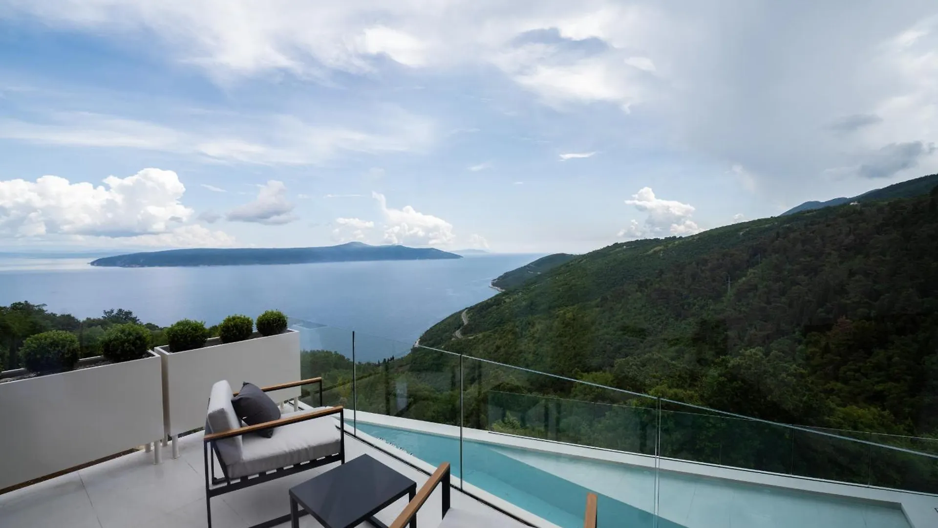 Villa 3,0 Near Opatija For 8 People With Indoor And Outdoor Pool & Wellness 0*,