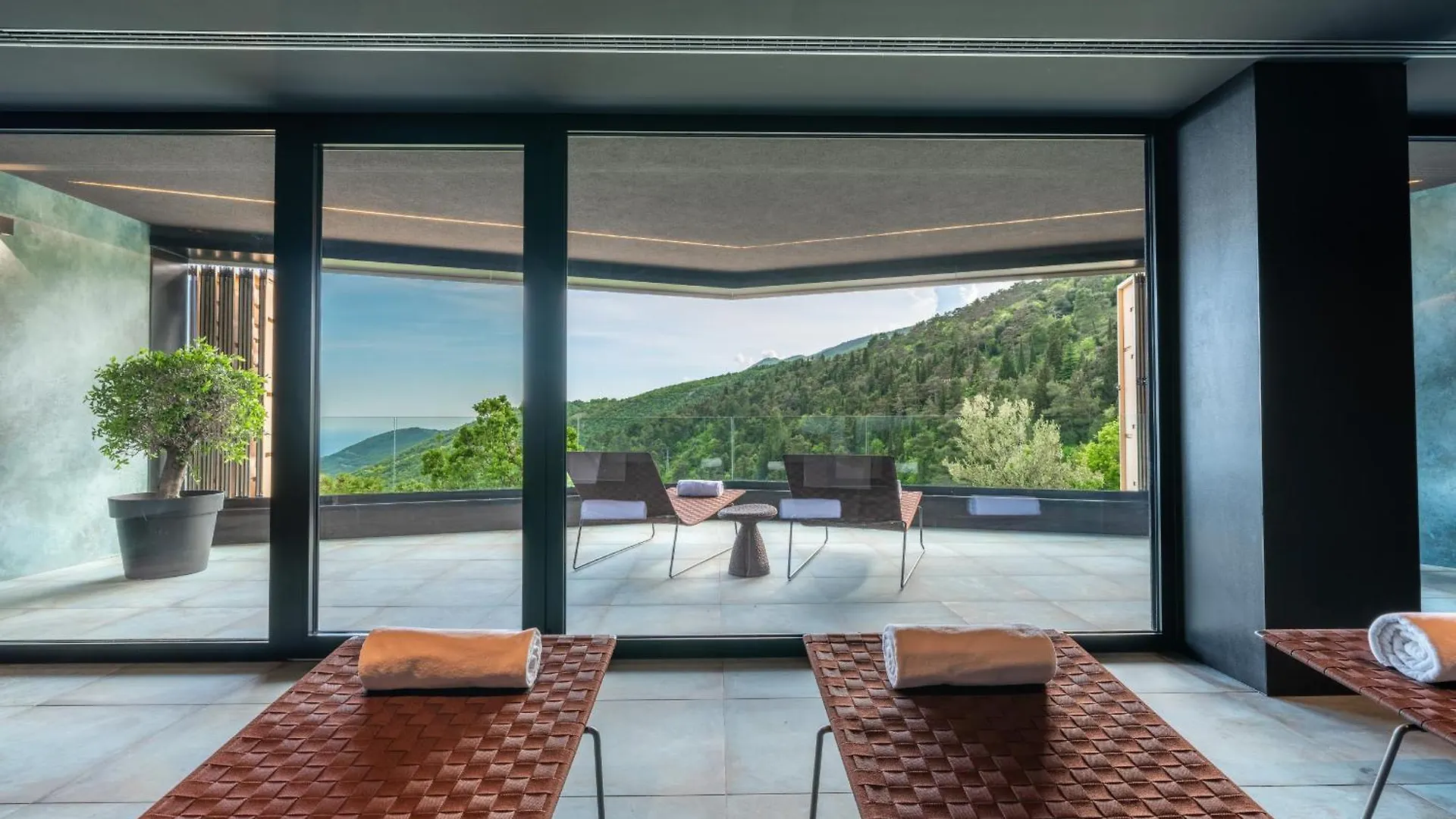 Villa 3,0 Near Opatija For 8 People With Indoor And Outdoor Pool & Wellness Croatia